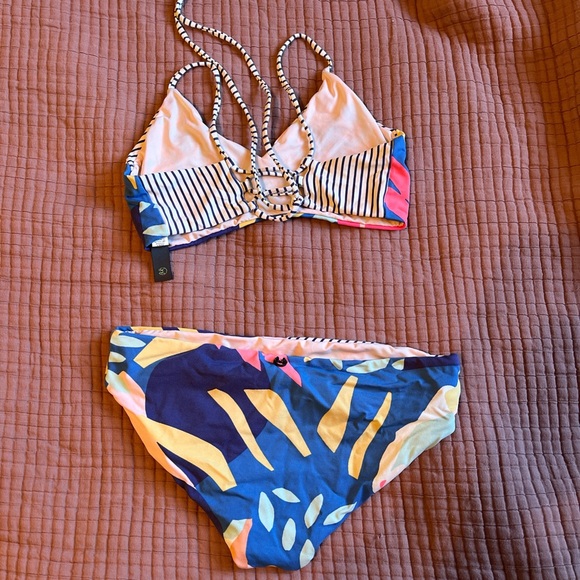 MAAGI swimsuit - Picture 3 of 3